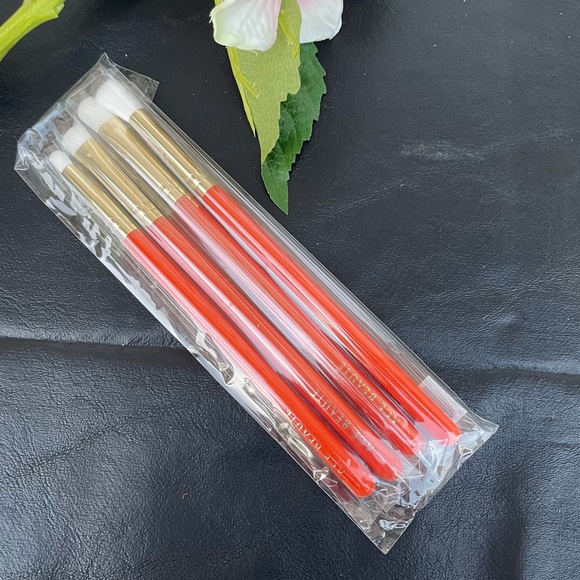 Ace Beaute Eyeshadow Brush Set New. 
Set - Picture 1 of 2